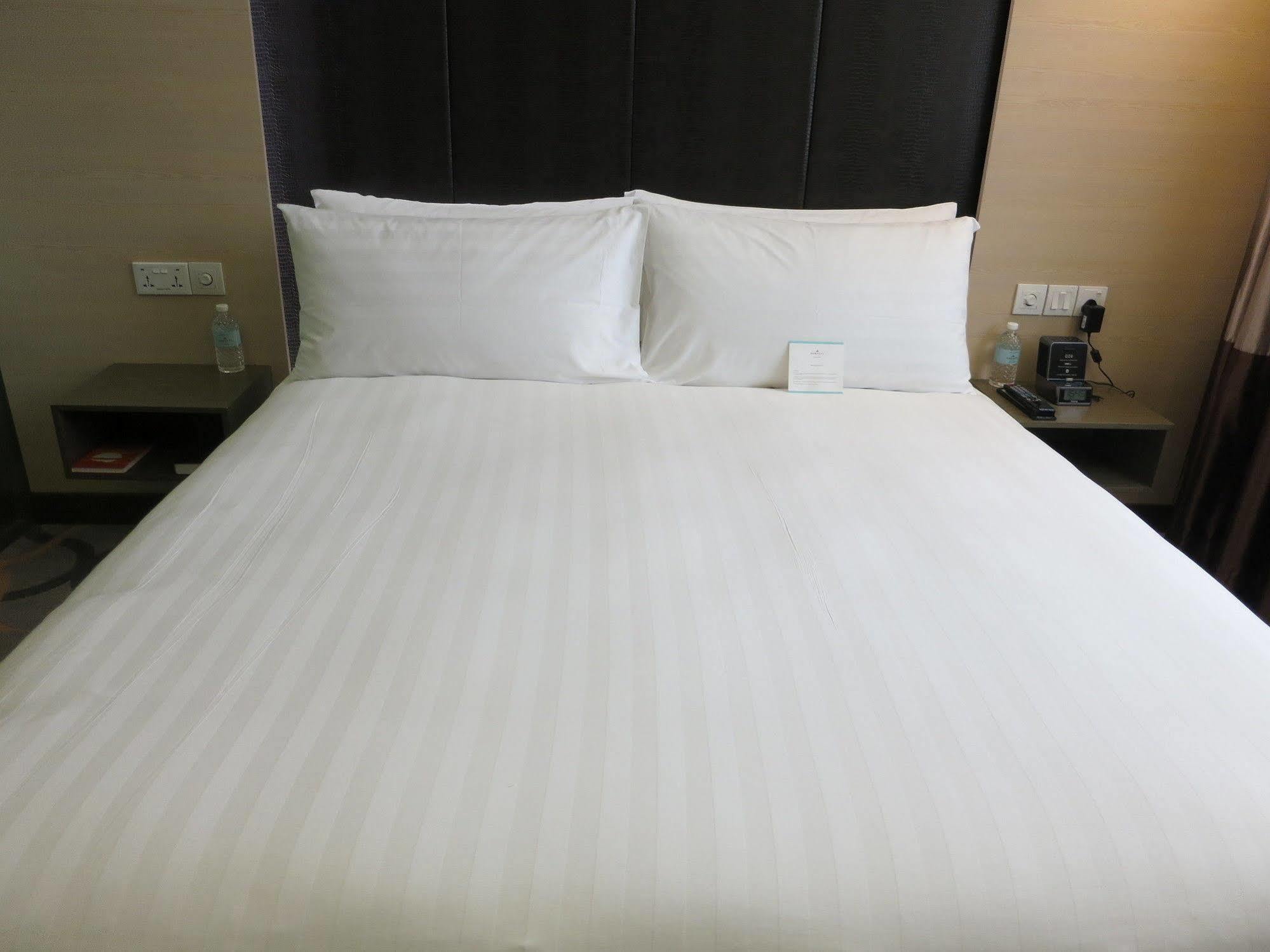 Dorsett Singapore - Newly Refurbished Esterno foto